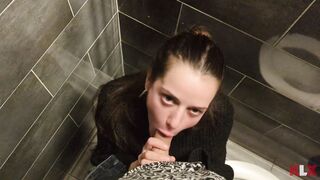 Sweetie, I want my dessert! - Public Sex - KLX