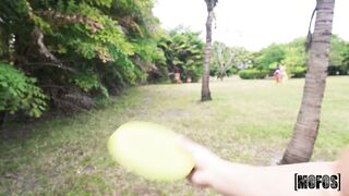 Frisky Frisbee Golf - Daisy Pheonix