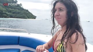 Island adventure She seduced me on the beach Porn Video (XVideos RED)