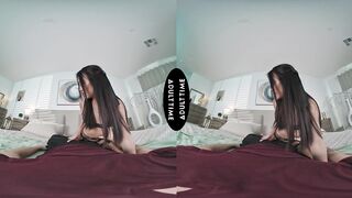 UP CLOSE VR – POV Hot Babe Jade Kimiko Struggles Taking Your MASSIVE Cock! SHAKING ORGASM CUMSHOT – Petite Deepthroat
